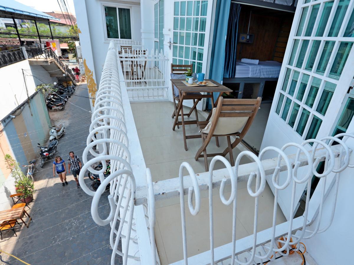 Oops Hostel Siem Reap Exterior foto